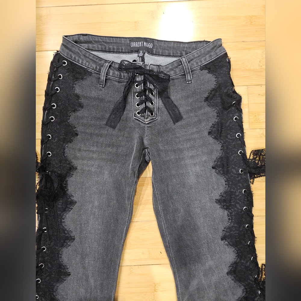 ~SOLD~Dolls Kill Current Mood Across The Crowd Gray Black Lace Up Flared Jeans S - Picture 2 of 10